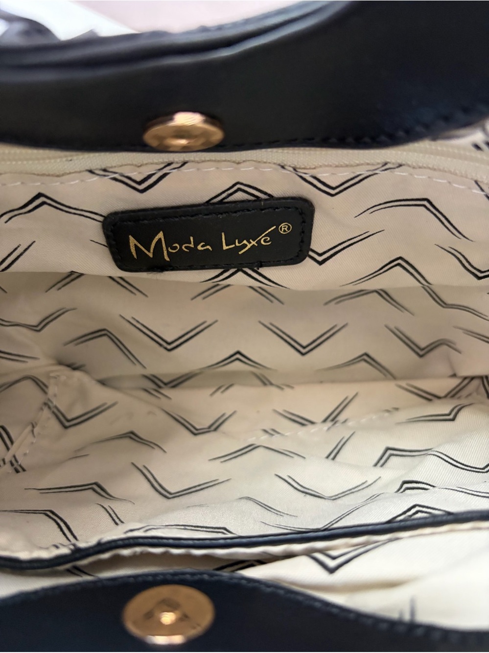 Moda Luxe Black Fringe Shoulder Bag - Picture 5 of 5